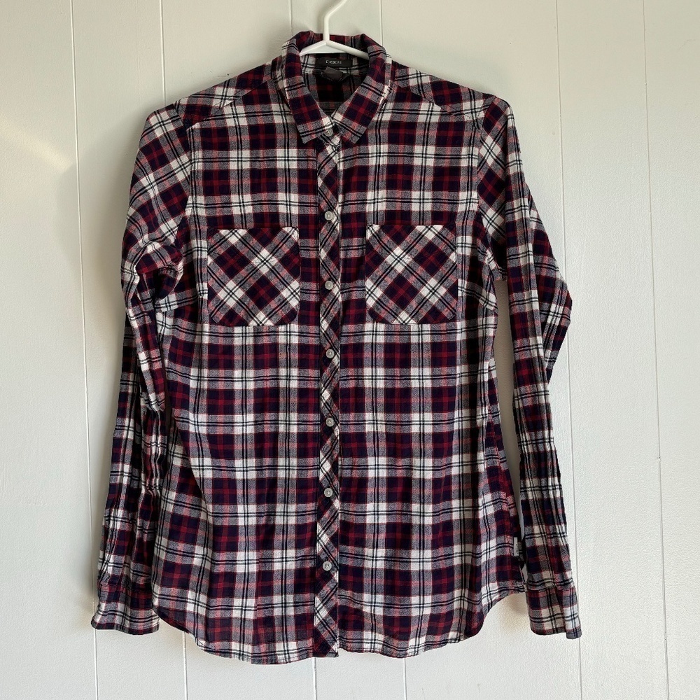 Eddie Bauer classic fit women's lightweight plaid button down long sleeve sz S